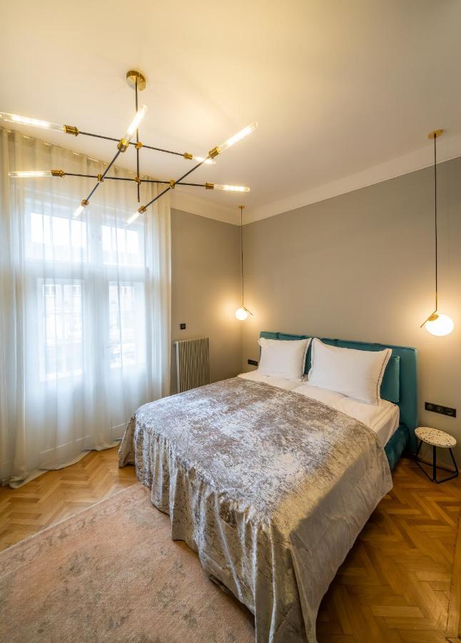 Отель Nest Дьёр Экстерьер фото