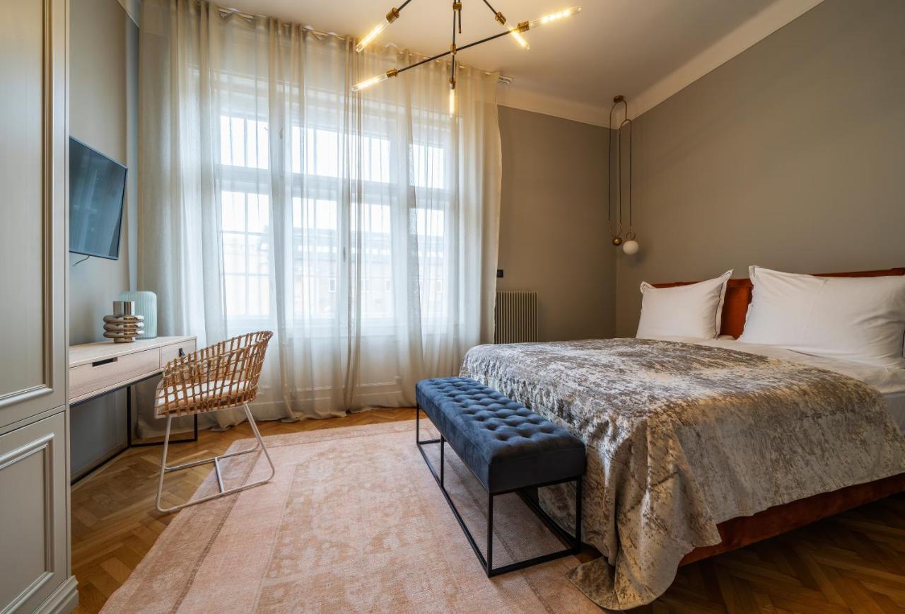 Отель Nest Дьёр Экстерьер фото