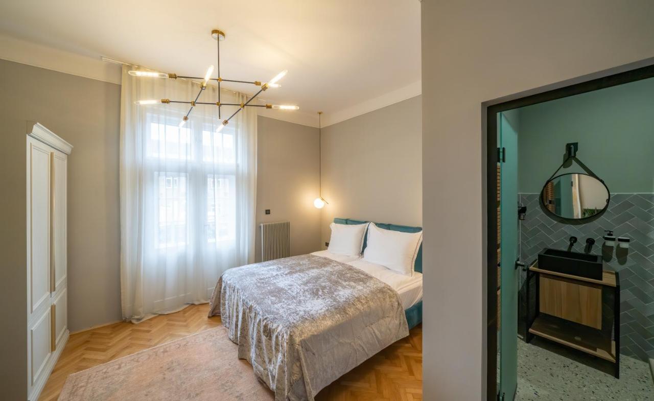 Отель Nest Дьёр Экстерьер фото